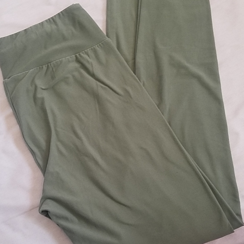 Lularoe Leggings-- OS- Soft army green